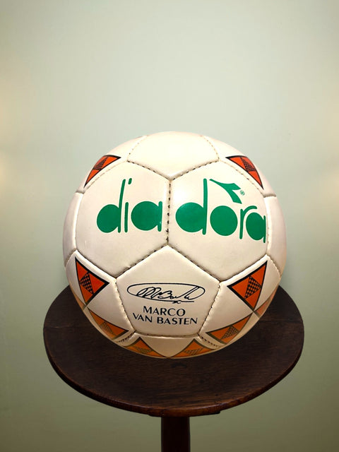 T-Shirts & Merch | Ball | AC Milan | 1990 | Marco Van Basten Diadora Ball