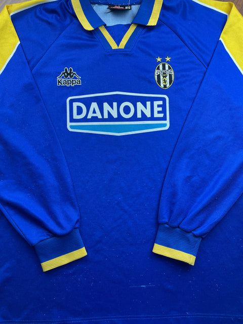 Store Shirt • Juventus • 1994 • Kappa • Away • Size XL