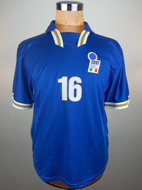 Match Shirt • National • Italia • 1996 • Nike • Home • #16 • Roberto Di Matteo • Match Prepared