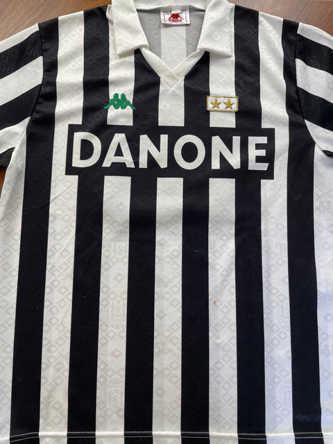 Store Shirt • Juventus • 1993 • Kappa • Home • #10 • Size L • Signed by Baggio, Vialli and Trapattoni