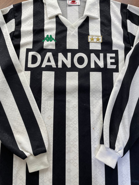 Store Shirt • Juventus • 1993 • Kappa • Home • #10 • Size L • Signed by Baggio, Vialli and Trapattoni