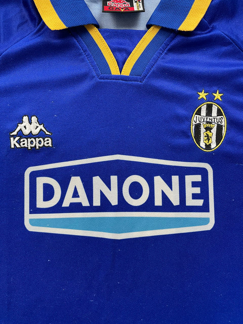 Match Shirt • Club • Juventus • 1994 • Kappa • Away • #11 • Fabrizio Ravanelli • Match Worn