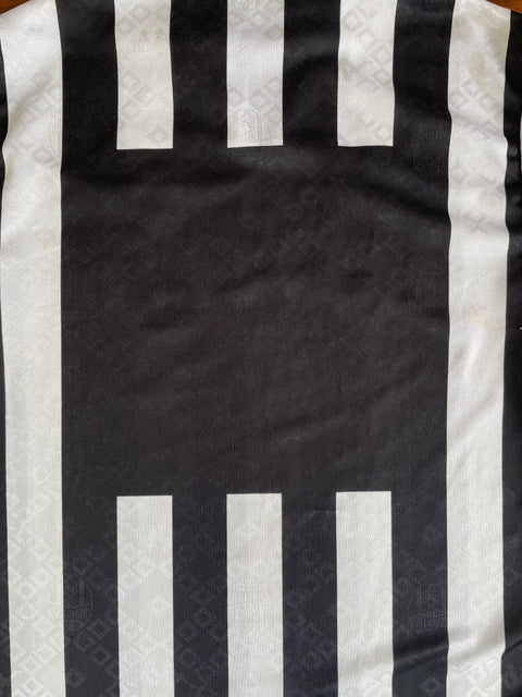 Store Shirt • Juventus • 1991 • Kappa • Size M