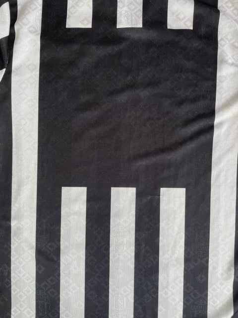 Store Shirt • Juventus • 1991 • Kappa • Size M