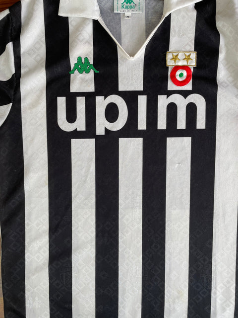 Store Shirt • Juventus • 1991 • Kappa • Size M