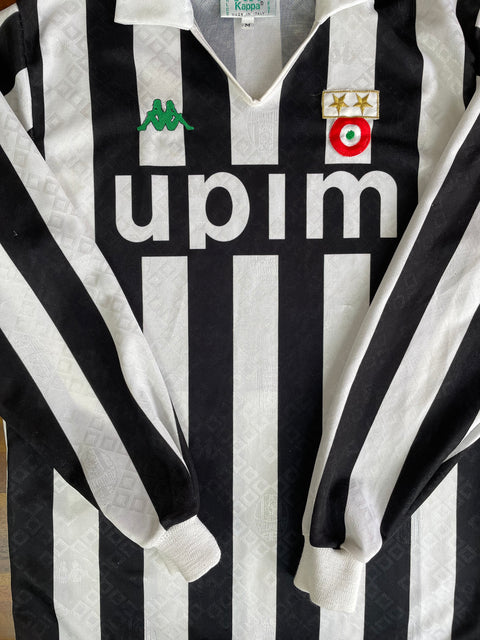Store Shirt • Juventus • 1991 • Kappa • Size M