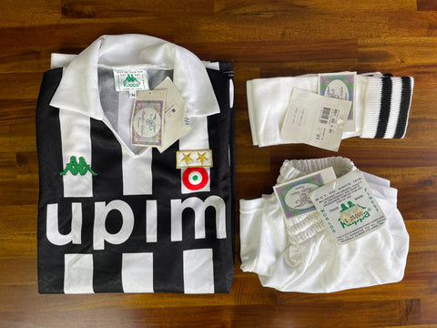 Store Shirt • Juventus • 1991 • Kappa • Size M • Full Kit • BNWT