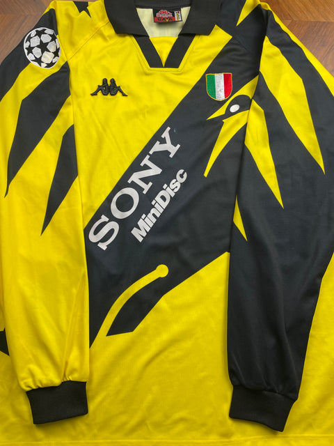 Match Shirt • Club • Juventus • 1996 • Kappa • Keeper • #1 • Angelo Peruzzi • Champions League • Match Worn
