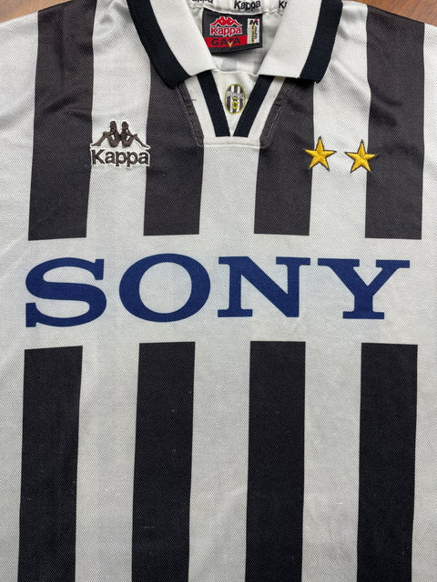 Store Shirt • Juventus • 1996 • Kappa • Fabrizio Ravanelli • Size M