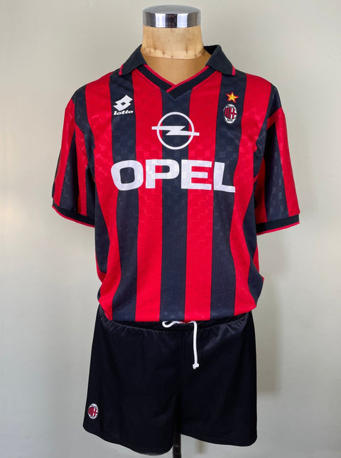 Match Shirt • Club • AC Milan • 1995 • Lotto • Home • 9 • George Weah • Match Worn - Calcio 90