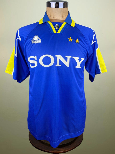 Store Shirt • Juventus • 1996 • Kappa • Size M - Calcio 90