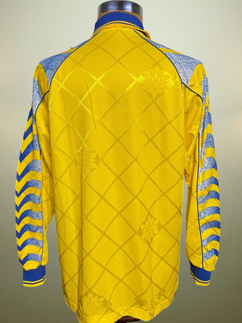 Store Shirt • Parma • 1995 • Puma • Away • Size XL • With Shorts - Calcio 90