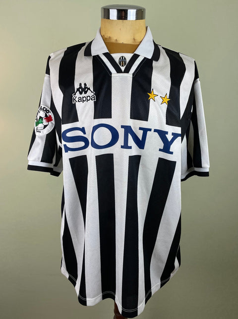 Match Shirt • Club • Juventus • 1996 • Kappa • Home • #14 • Didier Deschamps • Match Worn • Signed