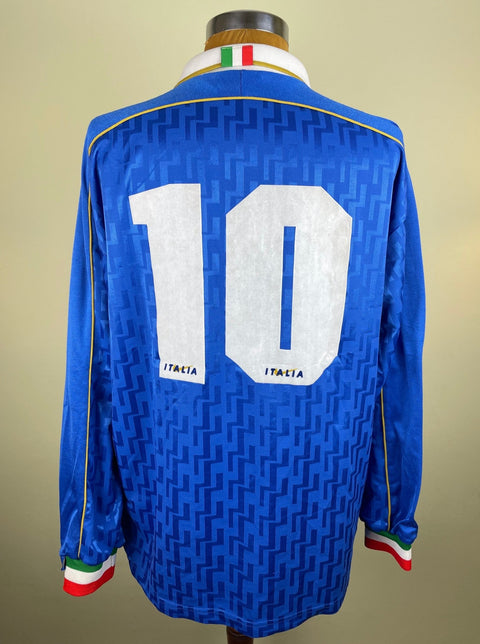 Match Shirt • National • Italia • 1995 • Nike • Home • 10 • Gianfranco Zola • vs Ukraine • Euro 96 Qualifiers - Calcio 90