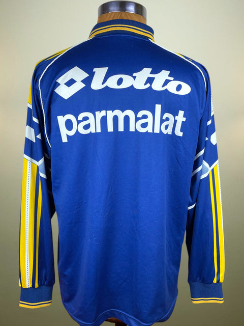 Blue Parma Training jersey with 'Lotto' and 'Parmalat' logos on a mannequin against a neutral background
