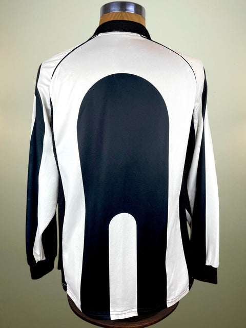 Store Shirt • Juventus • 1997 • Kappa • Home • Size M 