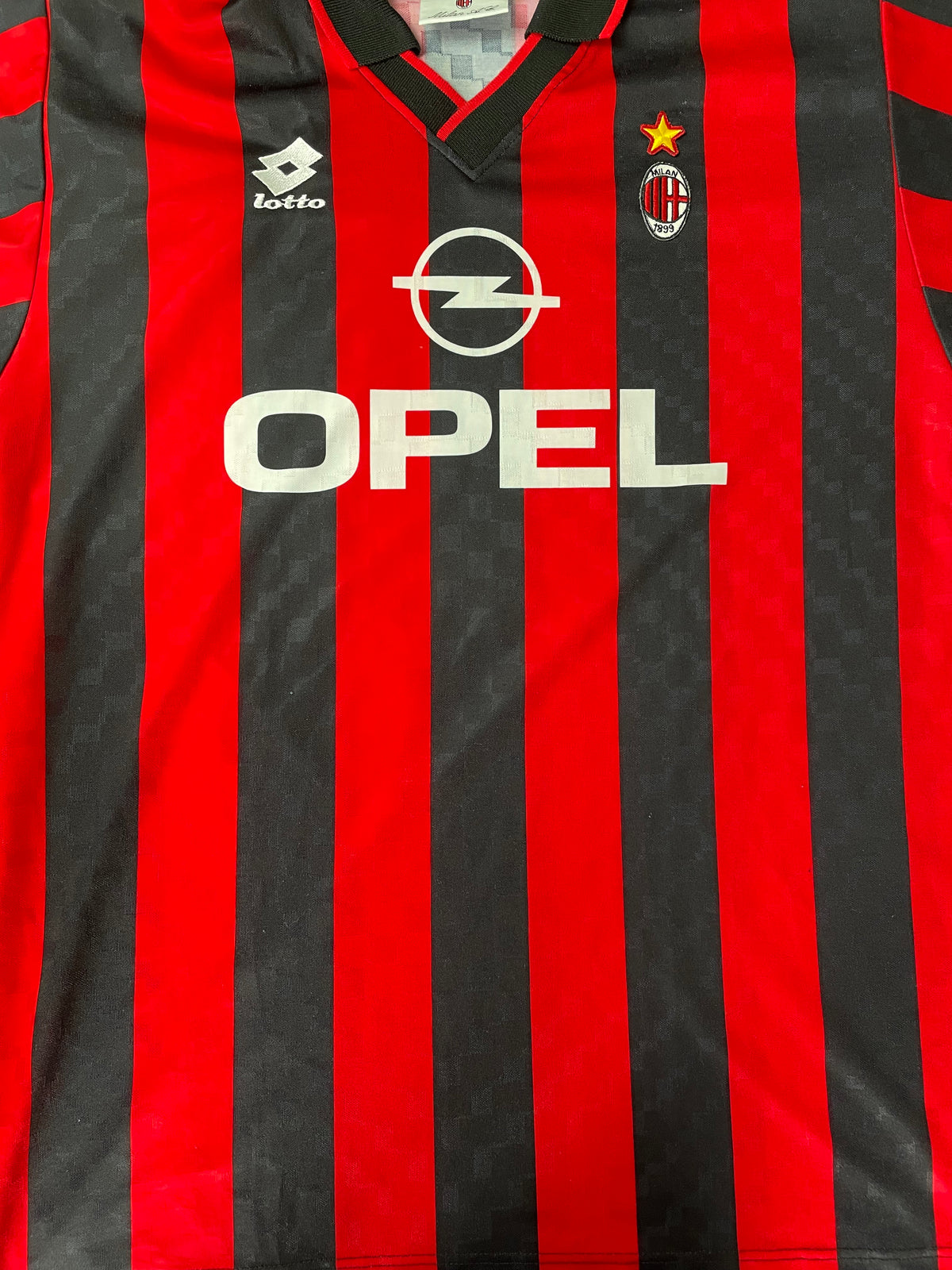 AC Milan 1995/96 Home – Store Shirt – George Weah – Lotto