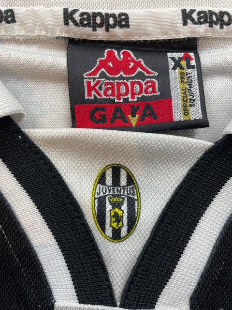 Match Shirt • Club • Juventus • 1995 • Kappa • Home • #23 • Juan Pablo Sorín • Match Worn 