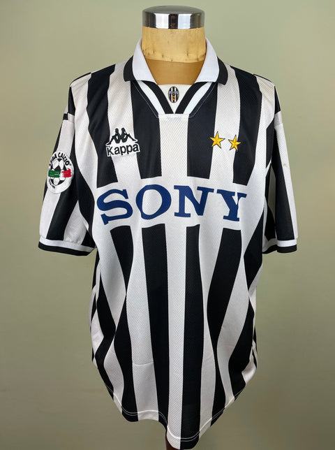 Jersey | Club | Juventus | 1996 | Christian Vieri | Matchworn