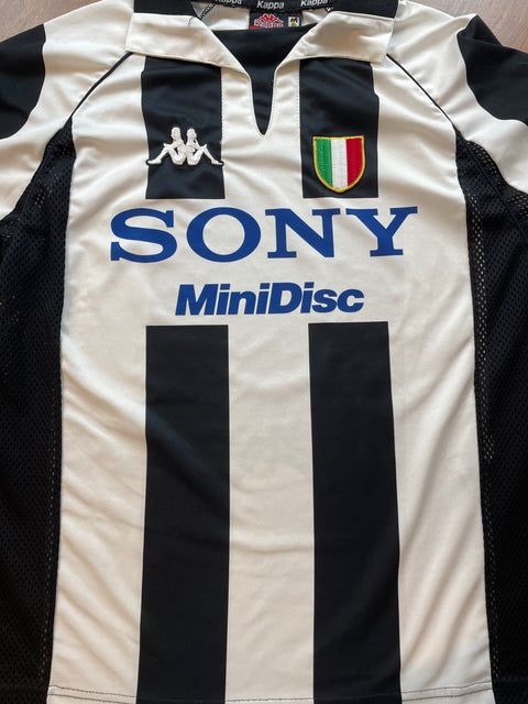 Store Shirt • Juventus • 1997 • Kappa • Home • Size M 