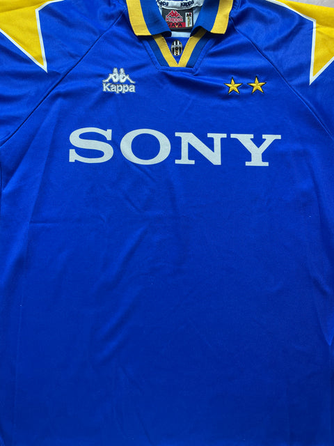 Store Shirt • Juventus • 1996 • Kappa • Away • Size M 