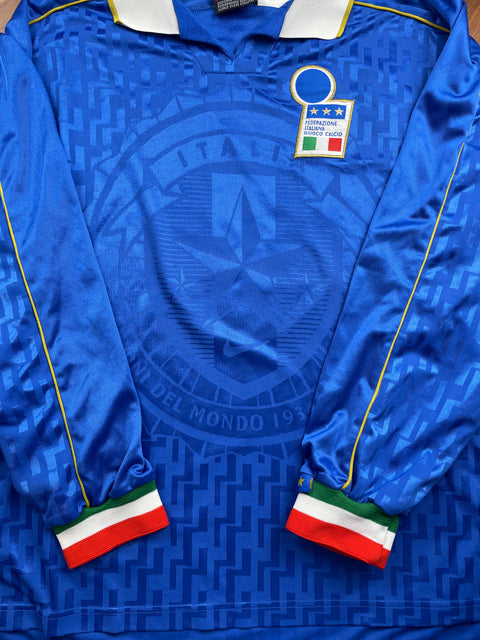Match Shirt • National • Italia • 1995 • Nike • Home • #9 • Pierluigi Casiraghi • vs Ukraine • Euro 96 Qualifiers 