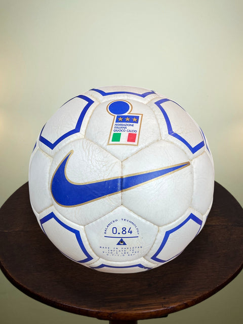 Memorabilia • Match Ball • Nike • 1997 • Italy vs Moldova • Euro 96 Qualifiers 