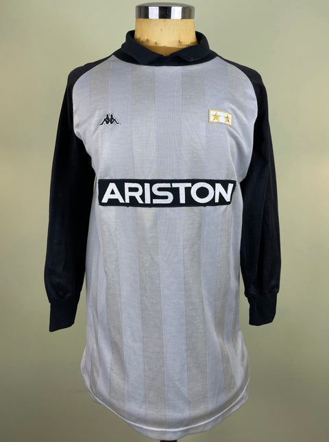 A match worn Stefano Tacconi Juventus goalkeeper jersey from the 1985 season with Ariston sponsor and kappa crest sewn into the shirt. 