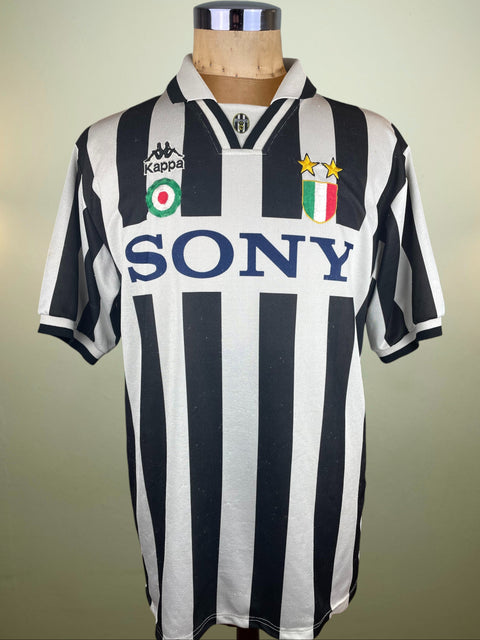 Match Shirt • Club • Juventus • 1995 • Kappa • Home • #6 • Paolo Sousa • Match Worn 