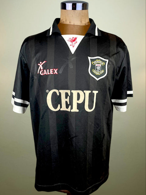 Match worn Marco Materazzi Perugia black away shirt from the 1996-97 season, in short sleeve with CEPU sponsor across the chest, made by Galex. 