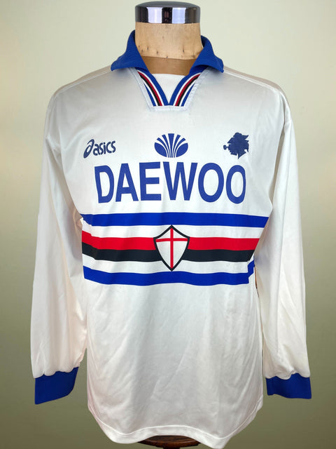 White Sampdoria 1997/98 Away shirt, long sleeves, Daewoo sponsor across the chest. Asics logo.