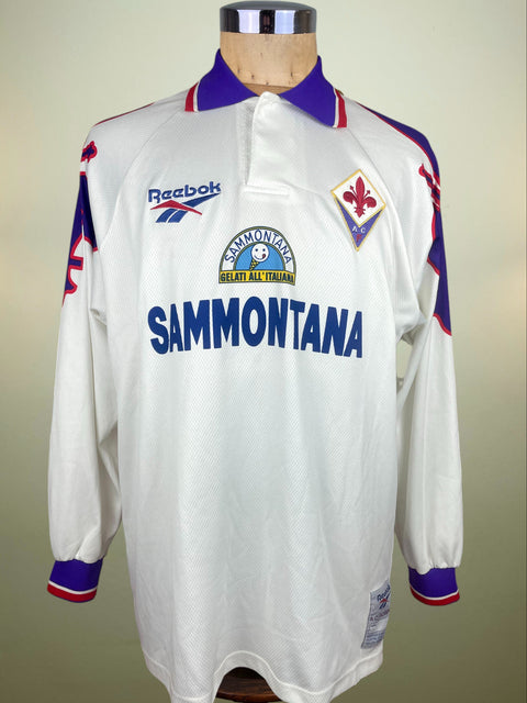 White Fiorentina 1995-96 jersey with Reebok and Sammontana logos on a mannequin against a neutral background