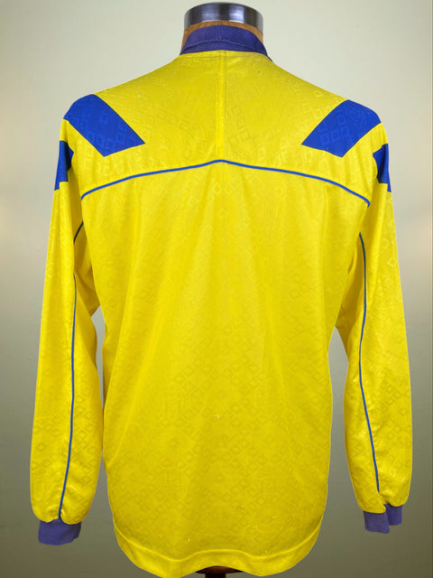 Store Shirt • Juventus • 1993 • Kappa • Away • Size L 