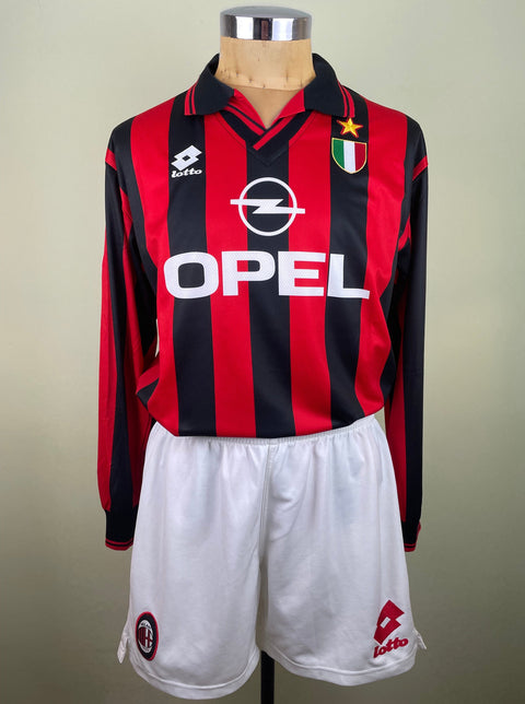 Match Shirt • Club • AC Milan • 1996 • Lotto • Home • #18 • Roberto Baggio • Match Worn • Signed