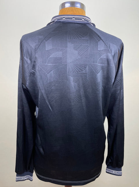 Match prepared black long sleeve Palermo third shirt from the 1992-93 season, with no number. Made by ABM.