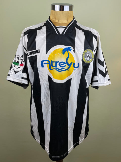 Black-and-white Udinese 1997/98 home shirt, short sleeves, Atreyu across the chest, Hummel logo; match-worn by Marcio Amoroso.